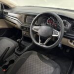 Volkswagen Polo Sedan 1.6 Life Manual full