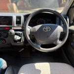 Toyota HiAce 2.5D-4D Bus 14-Seater GL full